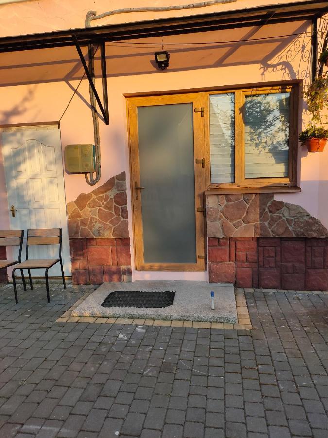 Hotel Rava-Ruska Ngoại thất bức ảnh